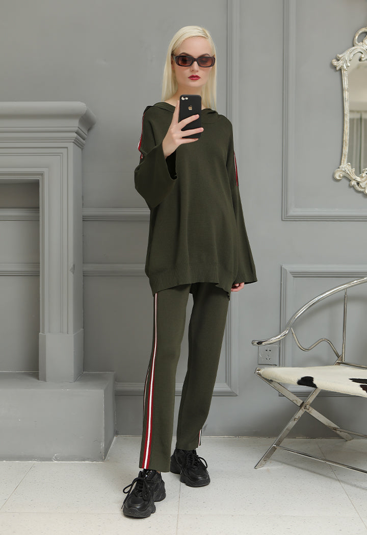 Ribbed Knitted Trouser With Contrast Piping
