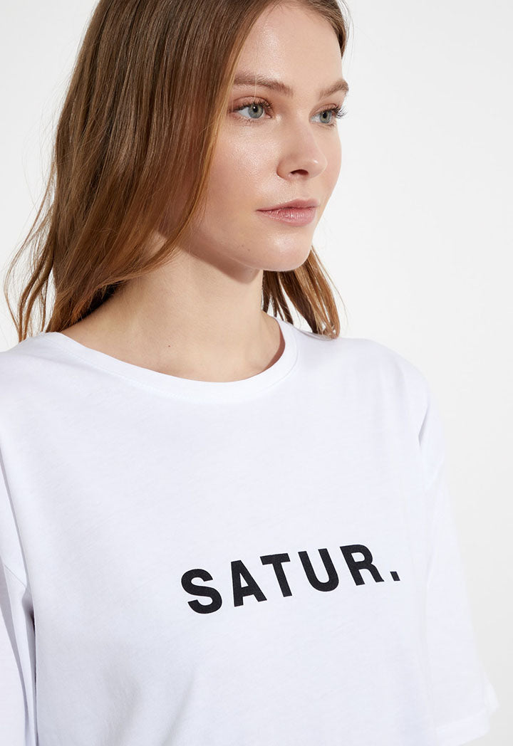Satur Text T-Shirt