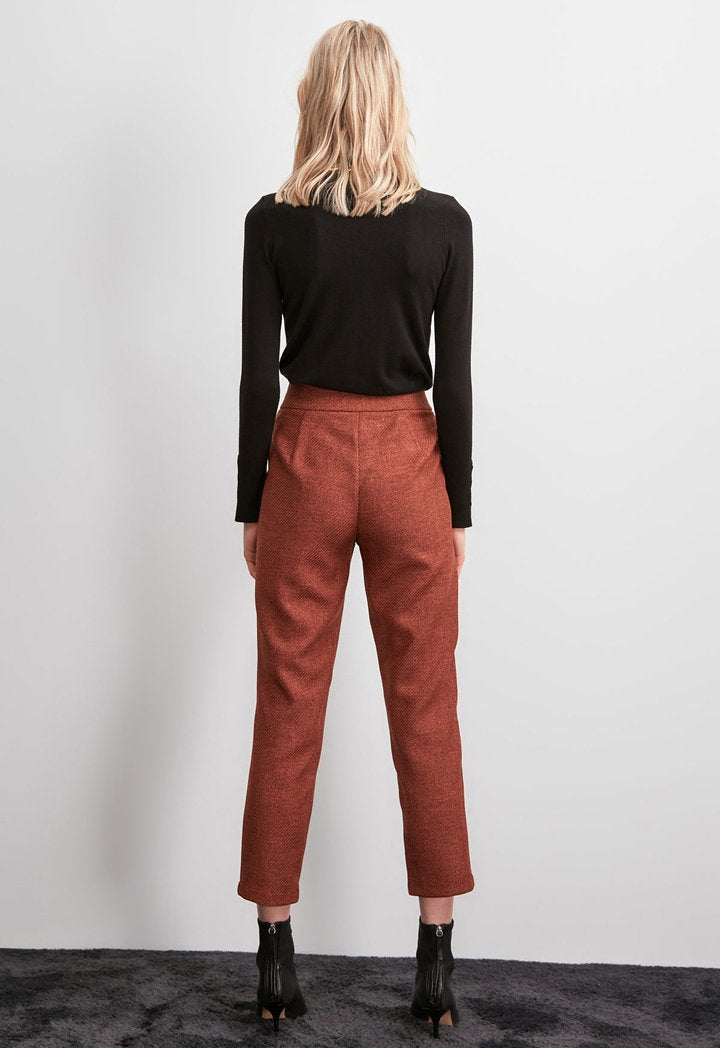 brick-pocket-detailed-trouser